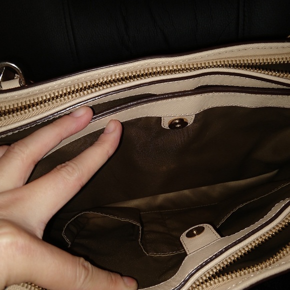 Authentic Coach shoulder bag (NWOT) - Picture 7 of 7